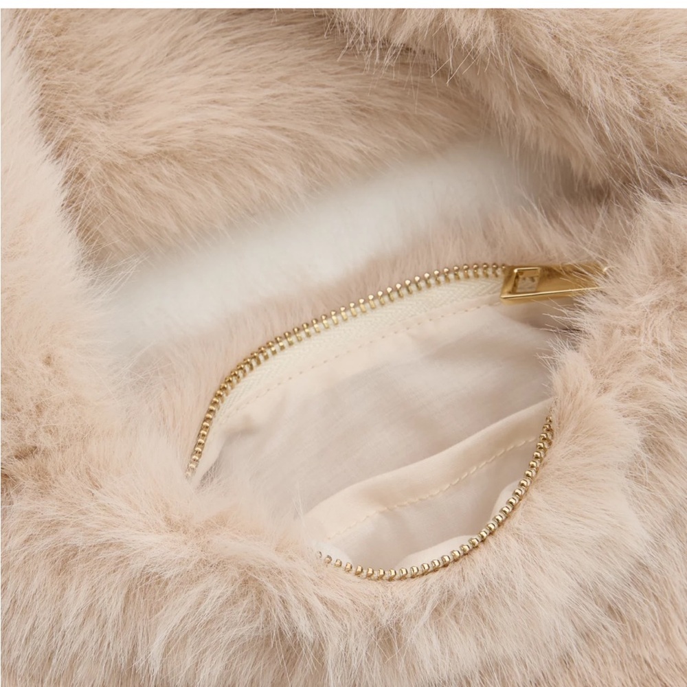 Faux Fur Beige Hand Bag - Aerie - Picture 3 of 5